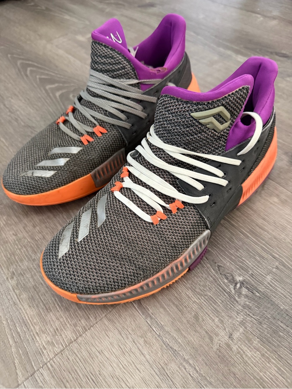 Dame 3 Basketball Shoe